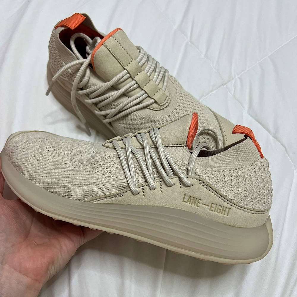 Lane eight trainer AD 1